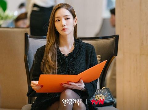 Park Min Young di Love in Contract