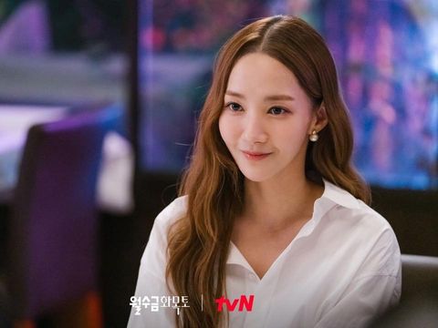 Park Min Young di Love in Contract