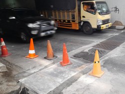 Perbaikan Sementara Tutup Got Jl Sholis Bogor: Panel Besi Diganti