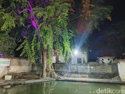 Rebo Wekasan di Gresik, Mandi ke Telaga Dipercaya Bisa Tolak Bala