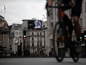 Sepi Sunyi Inggris Kala Ratu Elizabeth II Berpulang