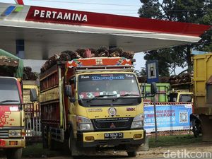 Solar Langka di Bengkayang, Truk Antre Berjam-jam