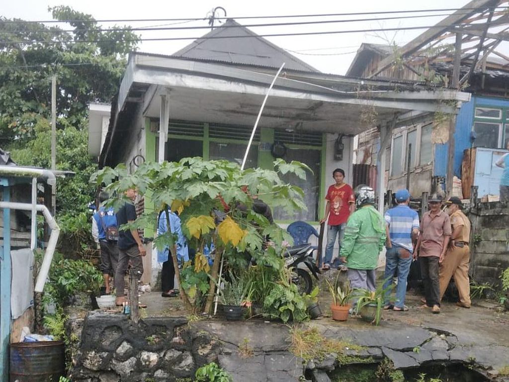 Kejam! Pria di Balikpapan Kaltim Bakar Istri hingga Tewas karena Cemburu Kejam! Pria di Balikpapan Kaltim Bakar Istri hingga Tewas karena Cemburu