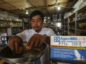 Kisah Pedagang Sembako di Perbatasan, Makin Cuan Nyambi Jadi Agen Bank