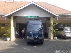 Jenazah Iwan PNS Semarang Saksi Korupsi di RS Kariadi Diambil Keluarga