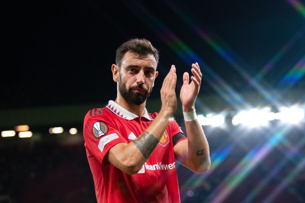 MANCHESTER, ENGLAND - SEPTEMBER 08:   Bruno Fernandes of Manchester United reacts at the end of the UEFA Europa League group E match between Manchester United and Real Sociedad at Old Trafford on September 8, 2022 in Manchester, United Kingdom. (Photo by Ash Donelon/Manchester United via Getty Images)