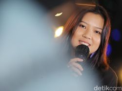 Lagu-lagu Danilla Hangatkan #DemiIndonesia
