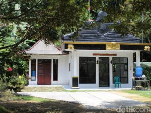 Berkeliling Dusun Plandi Banyumas, Terpencil dan Mayoritas Warga Umat Buddha Berkeliling Dusun Plandi Banyumas, Terpencil dan Mayoritas Warga Umat Buddha