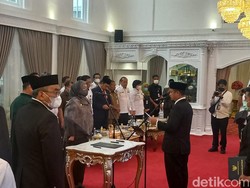 Gubernur ASS Lantik Kadinkes Sulsel, 1 Jabatan Hasil Lelang Masih Menunggu