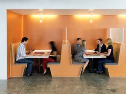 Sopir Facebook Dipecat Massal Demi Penghematan