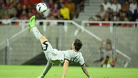 Messi pun sudah lima kali sabet titel MOTM (Man of The Match) di Ligue 1 (Getty Images)