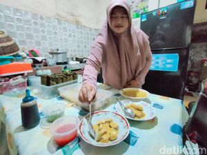Lontong Bumbu Ladan, Menu Wajib Rebo Wekasan di Gresik Lontong Bumbu Ladan, Menu Wajib Rebo Wekasan di Gresik