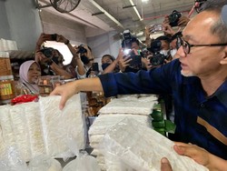 Pedagang Curhat Kambing Susah Masuk Bali, Zulhas Sebut karena PMK