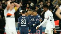 Mbappe Seperti Raja, Messi dan Neymar Pelayannya