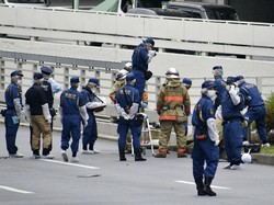 Protes Pemakaman Abe, Pria Bakar Diri Dekat Kantor PM Jepang