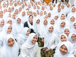 Doa Pimpinan Ponpes ke Puan: Ibunya Presiden, Anaknya Calon Presiden