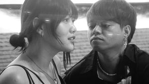 8 Foto Kemesraan Reza Arap & Wendy Walters yang Tersisa, Diterpa Isu Selingkuh