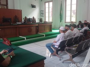 Hakim Tolak Eksepsi Chaerul Akmal Terdakwa Pembunuhan Najamuddin Sewang Hakim Tolak Eksepsi Chaerul Akmal Terdakwa Pembunuhan Najamuddin Sewang