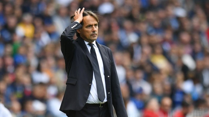 UDINE, ITALY - SEPTEMBER 18: Simone Inzaghi, Head Coach of FC Internazionale, reacts during the Serie A match between Udinese Calcio and FC Internazionale at Dacia Arena on September 18, 2022 in Udine, Italy. (Photo by Alessandro Sabattini/Getty Images)