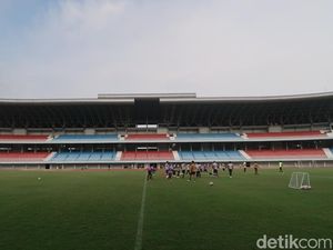 Ukuran Lapangan Sepakbola Beserta Aturan dan Teknik Dasar Permainannya Ukuran Lapangan Sepakbola Beserta Aturan dan Teknik Dasar Permainannya