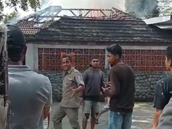 Rumah Wakil Bupati Lombok Barat Terbakar