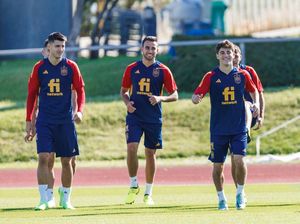 Inovasi Latihan Timnas Spanyol: Pakai Radio untuk Komunikasi di Lapangan