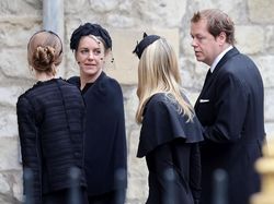 Ini 2 Anak Tiri Raja Charles di Pemakaman Ratu Elizabeth, Jadi Rakyat Biasa