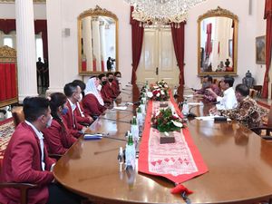 Presiden Jokowi Targetkan Panjat Tebing RI Raih Emas Olimpiade 2024