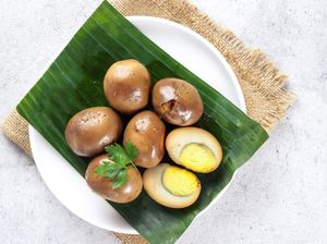 Resep Telur Bacem yang Cokelat Pekat, Enak Buat Lauk!