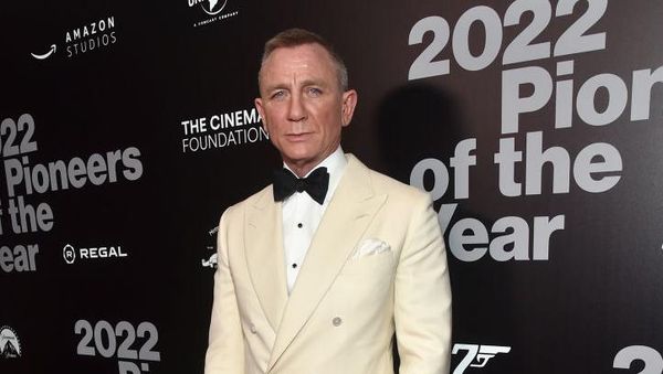 Daniel Craig Balik Jadi James Bond Tapi Cuma Sehari