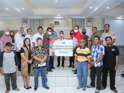 JNE Bertanggung Jawab Penuh Kepada Warga Terdampak Kebakaran di Depok