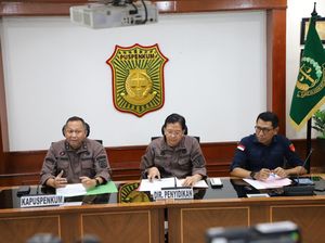Kejagung Tetapkan 5 Tersangka Kasus Korupsi Adhi Persada Realti Kejagung Tetapkan 5 Tersangka Kasus Korupsi Adhi Persada Realti