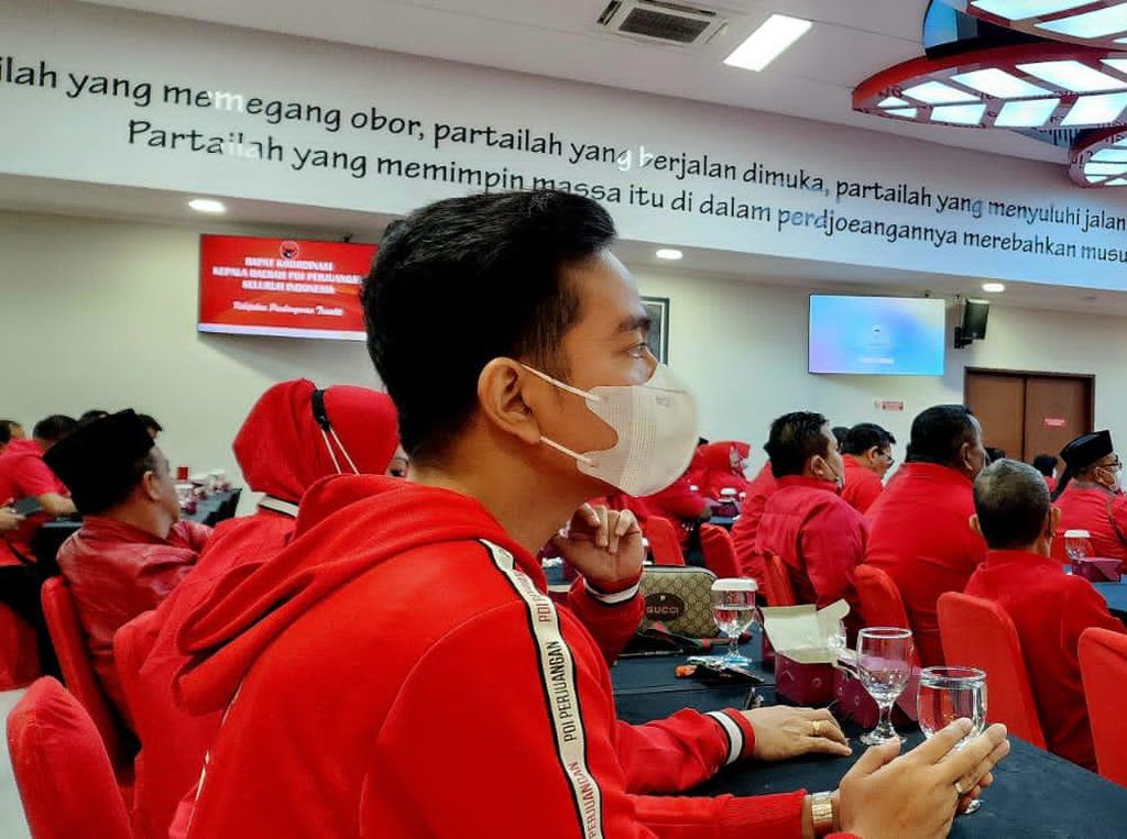 Gibran dan Bobby Juga Hadir Rapat Kepala Daerah PDIP, Begini Suasananya Gibran dan Bobby Juga Hadir Rapat Kepala Daerah PDIP, Begini Suasananya