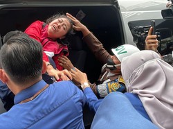 Teriakan Histeris Hasnaeni Wanita Emas saat Ditahan Kejaksaan