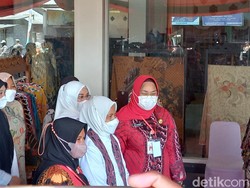 Ceria Ibu Negara Iriana Jokowi Kabarkan Rencana Pernikahan Kaesang