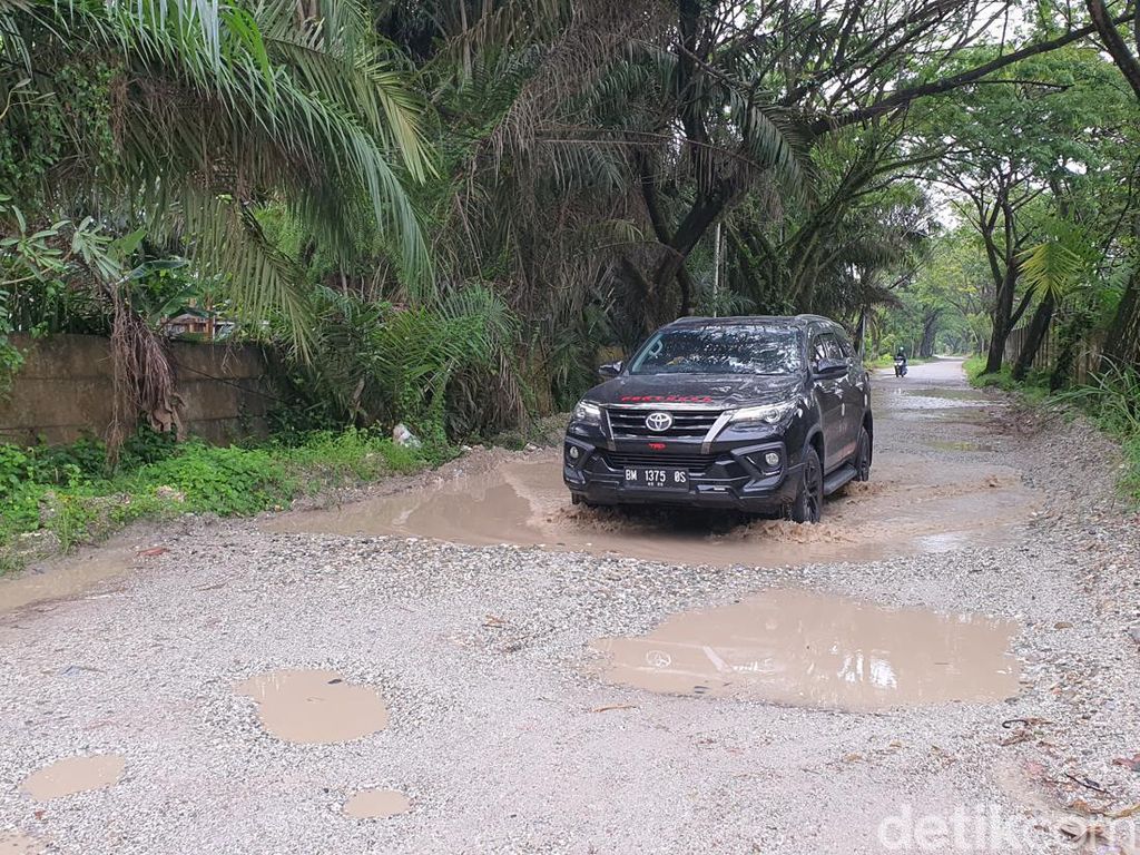 Meninggal karena Jalan Rusak Salah Siapa? Meninggal karena Jalan Rusak Salah Siapa?