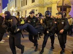 Rencana Gila Warga Rusia Pilih Patahkan Kaki demi Tak Dikirim ke Ukraina