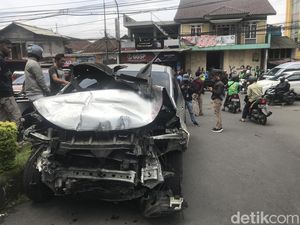 Sopir Mobil Maut Penabrak Angkot di Sukabumi Belum Ditahan! Sopir Mobil Maut Penabrak Angkot di Sukabumi Belum Ditahan!