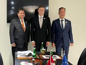 Bertemu Komisi Eropa, Airlangga Bahas Perundingan Kerja Sama Ekonomi