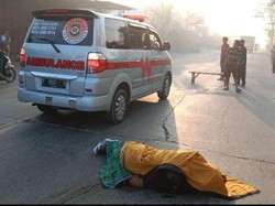 Pengendara Motor Sport Tewas Terlindas Truk di Mojokerto