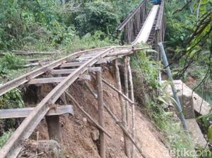 Longsor di Bengkulu Utara, 270 KK Terisolir Longsor di Bengkulu Utara, 270 KK Terisolir