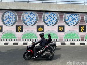 4 Ornamen Khas Jabar Hiasi Flyover Kopo Bandung, Ada Persib!