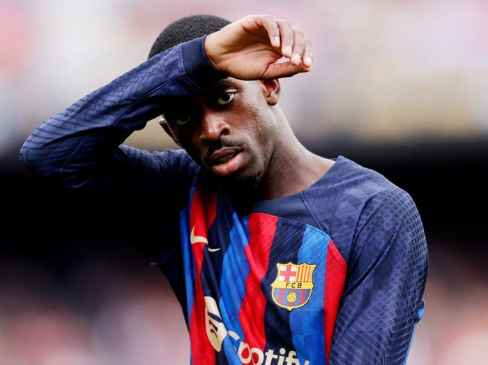 BARCELONA, SPAIN - SEPTEMBER 17: Ousmane Dembele of FC Barcelona  during the La Liga Santander  match between FC Barcelona v  Elche at the Spotify Camp Nou on September 17, 2022 in Barcelona Spain (Photo by David S. Bustamante/Soccrates/Getty Images)