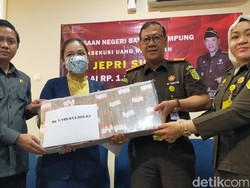 Kejari Bandar Lampung Setor Rp 1,1 M ke Negara Hasil Sitaan TPPU