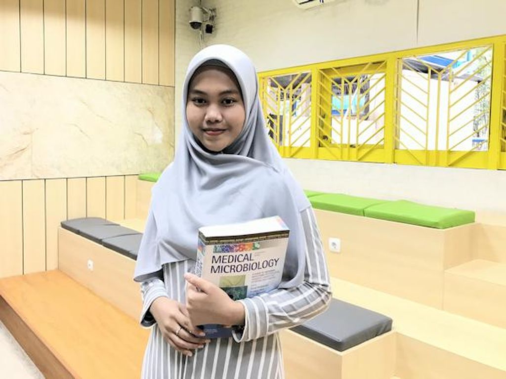 Kisah Salimah, Calon Dokter yang Kuliah Gratis di UII Berkat Hafal Al-Quran Kisah Salimah, Calon Dokter yang Kuliah Gratis di UII Berkat Hafal Al-Quran