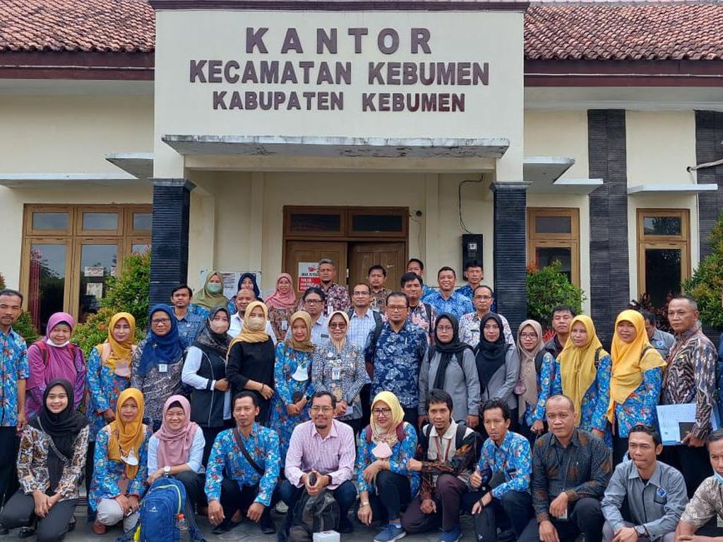 Ini Catatan Tim Mabes Polri Tentang Penyaluran Bansos di Kebumen Ini Catatan Tim Mabes Polri Tentang Penyaluran Bansos di Kebumen