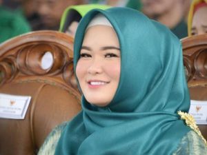 Ini Sosok Istri Bupati Banyuasin Askolani yang Digugat Cerai Ini Sosok Istri Bupati Banyuasin Askolani yang Digugat Cerai