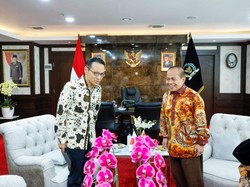 Syarief Hasan Raih Penghargaan Atas Jasanya dalam Hubungan RI-Jepang