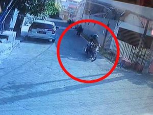 Polisi Buru Begal Payudara Mahasiswi di Ketintang Surabaya Polisi Buru Begal Payudara Mahasiswi di Ketintang Surabaya