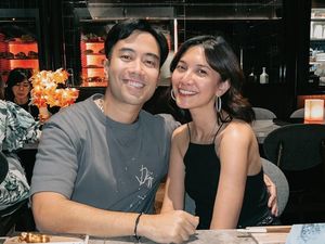 Vidi Aldiano dan Sheila Dara Kompak Makan di Resto hingga Bikin Kue Vidi Aldiano dan Sheila Dara Kompak Makan di Resto hingga Bikin Kue
